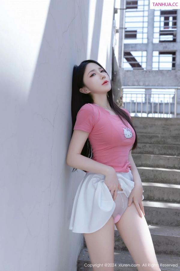 鱼子酱fish  [XiuRen]高清写真图 2024.04.26 No.8457 鱼子酱Fish 天台少女第18张图片